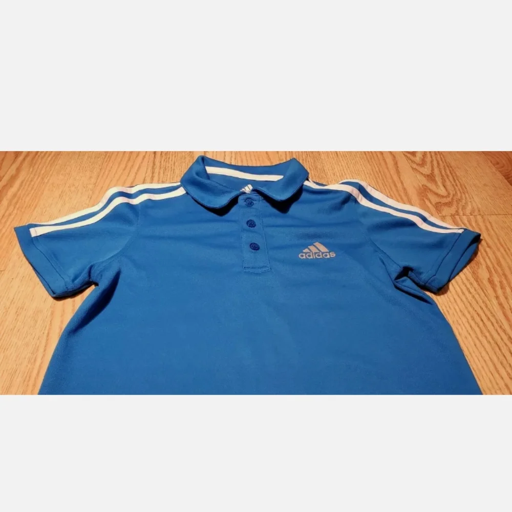 Adidas Boys Shirt Short Sleeve Size: Small 8